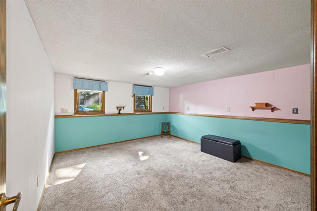 12088 Evergreen Street NW, Coon Rapids, MN 55448