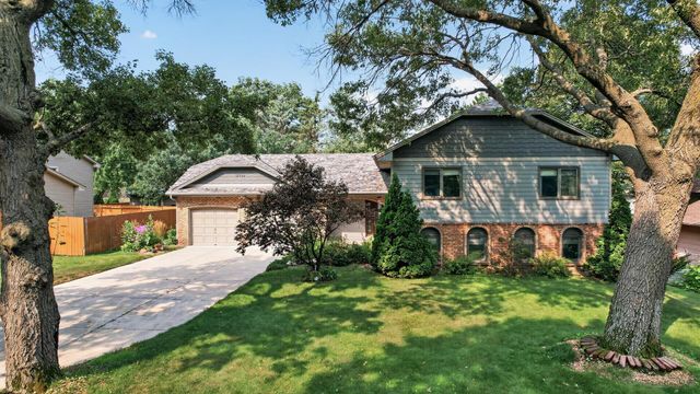 12088 Evergreen Street NW, Coon Rapids, MN 55448