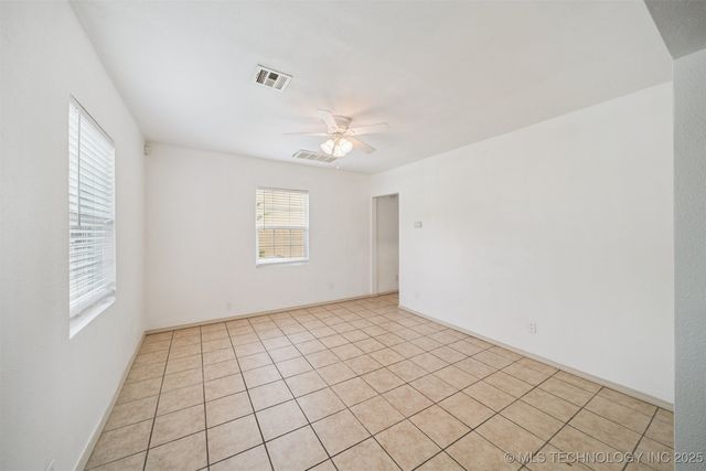 2515 N Garrison Avenue, Tulsa, OK 74106