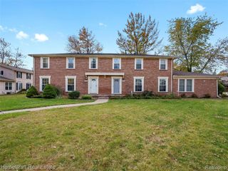 44503 N Umberland Circle, Canton, MI 48187