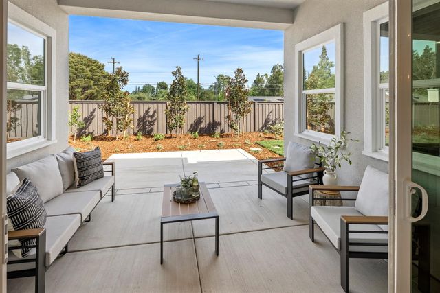 9011 Wickstrom Dr, Orangevale, CA 95662