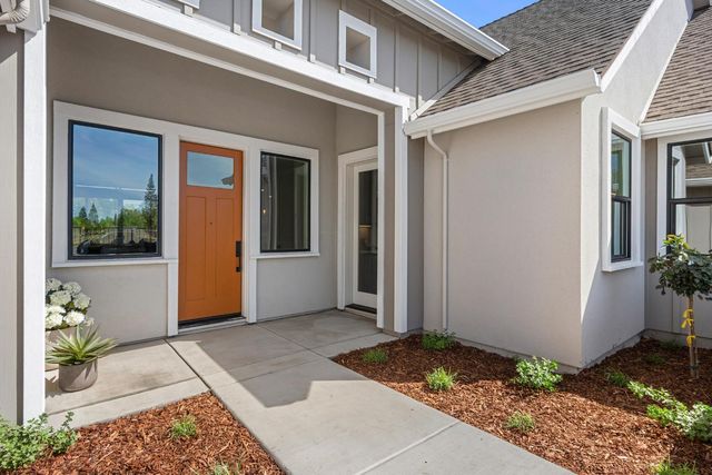 9011 Wickstrom Dr, Orangevale, CA 95662