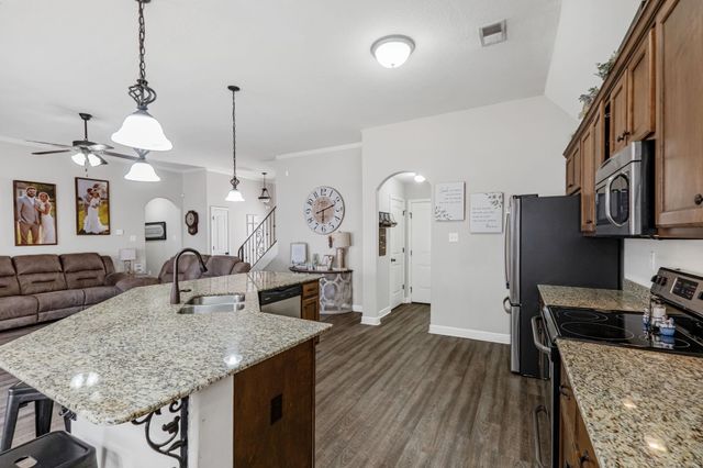 255 BEAU TISDALE DR, Oakland, TN 38060