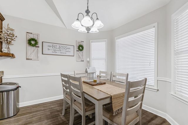 255 BEAU TISDALE DR, Oakland, TN 38060