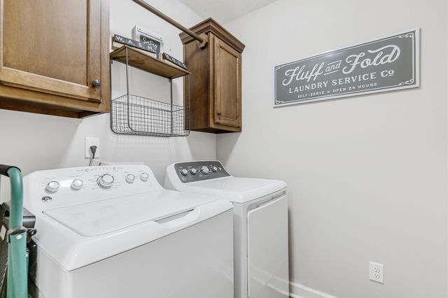 255 BEAU TISDALE DR, Oakland, TN 38060