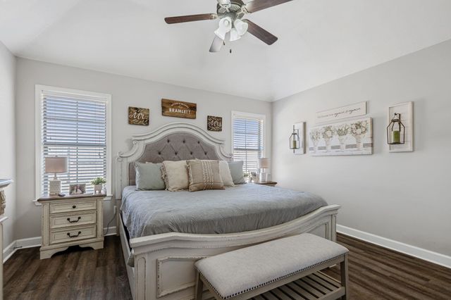 255 BEAU TISDALE DR, Oakland, TN 38060