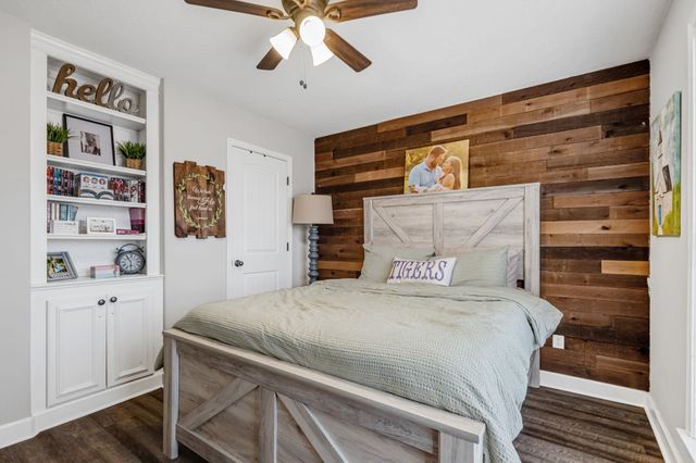 255 BEAU TISDALE DR, Oakland, TN 38060