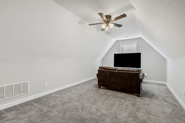 255 BEAU TISDALE DR, Oakland, TN 38060