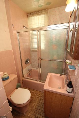 29 E Madison Ave, Clifton City, NJ 07011