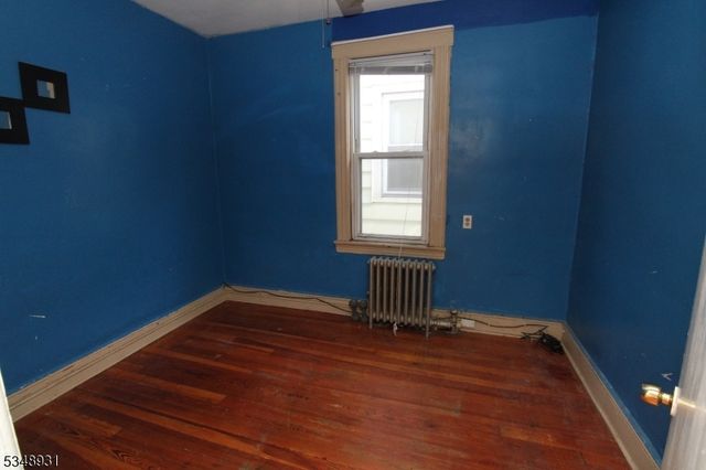 29 E Madison Ave, Clifton City, NJ 07011