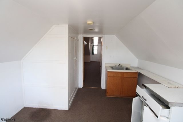 29 E Madison Ave, Clifton City, NJ 07011