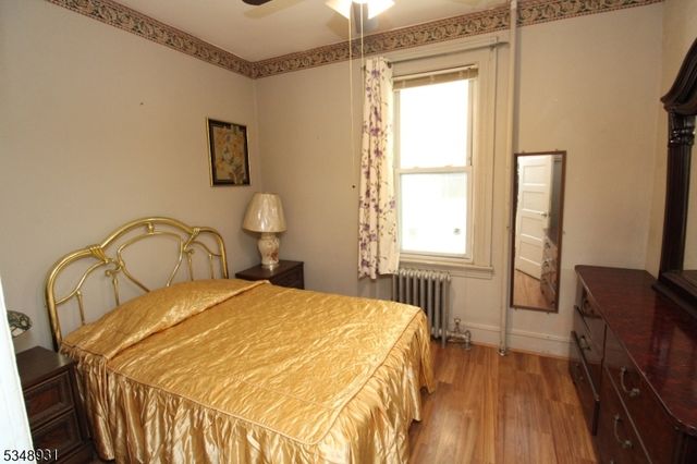 29 E Madison Ave, Clifton City, NJ 07011