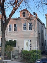 29 E Madison Ave, Clifton City, NJ 07011