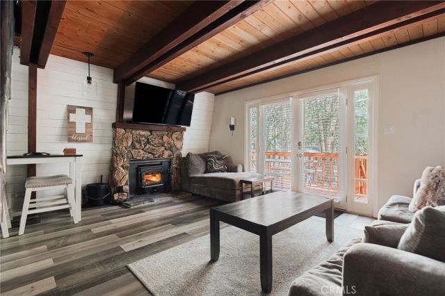 396 Kern Avenue, Sugarloaf, CA 92386