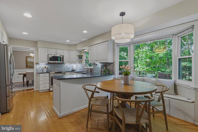 13209 ASHVALE DR, Fairfax, VA 22033