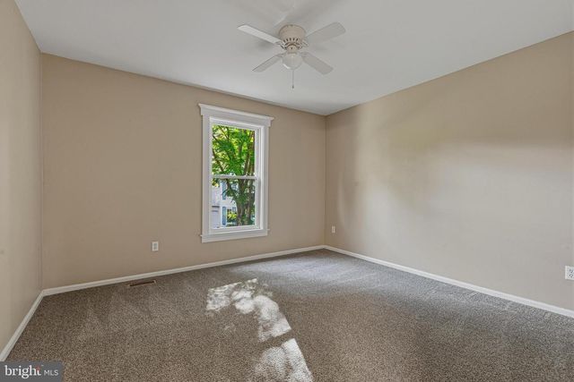 13209 ASHVALE DR, Fairfax, VA 22033