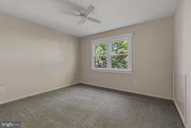 13209 ASHVALE DR, Fairfax, VA 22033
