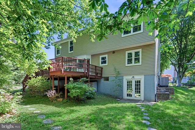 13209 ASHVALE DR, Fairfax, VA 22033