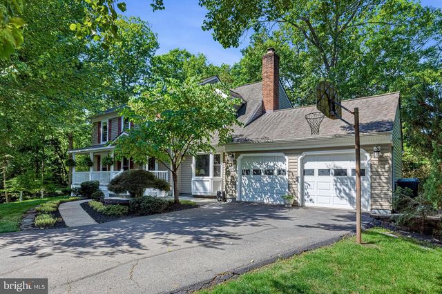 13209 ASHVALE DR, Fairfax, VA 22033