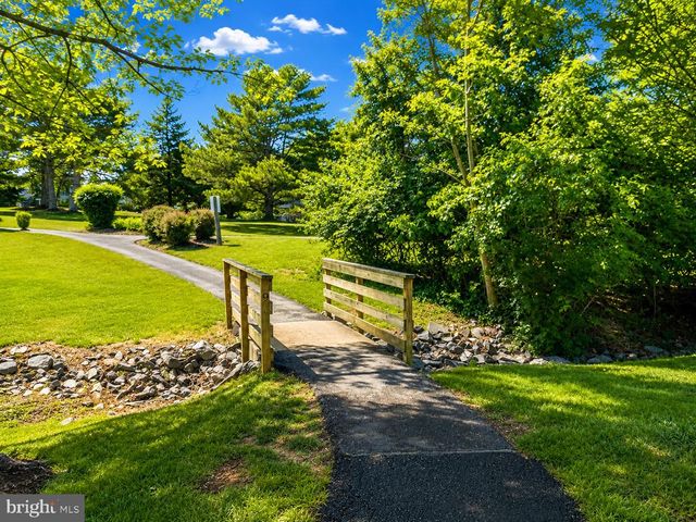 13209 ASHVALE DR, Fairfax, VA 22033