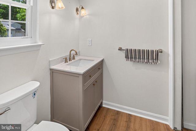 1007 HARBOR DR, Annapolis, MD 21403
