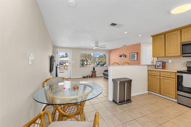 960 DARWIN ROAD, Venice, FL 34293