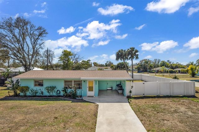 960 DARWIN ROAD, Venice, FL 34293
