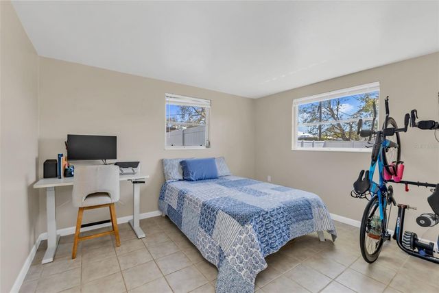 960 DARWIN ROAD, Venice, FL 34293