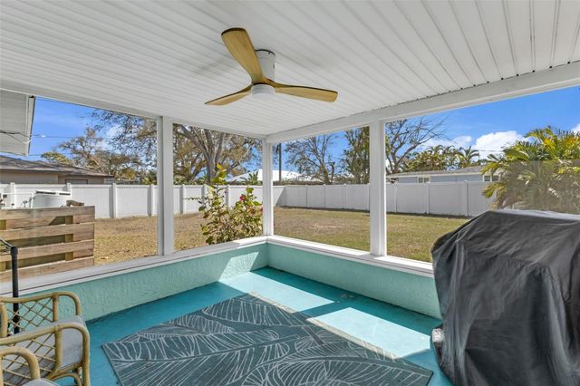 960 DARWIN ROAD, Venice, FL 34293