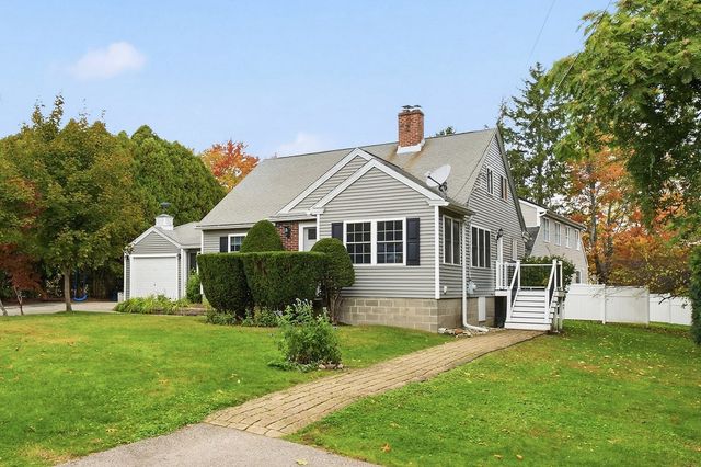 6 Dixfield Rd, Worcester, MA 01606