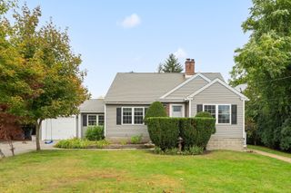 6 Dixfield Rd, Worcester, MA 01606