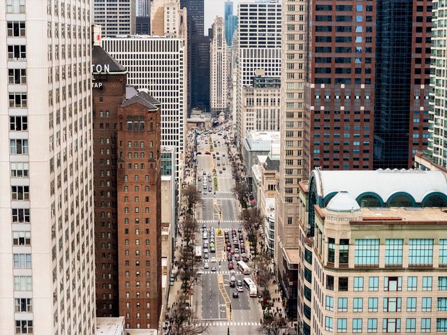 850 N Dewitt Place 13E, Chicago, IL 60611