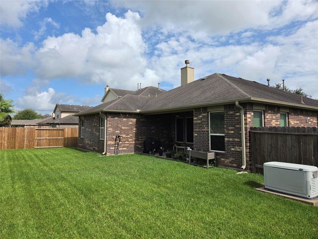 2514 Copper Fields Drive, Rosharon, TX 77583