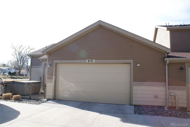 819 Widgeon Circle, Longmont, CO 80503