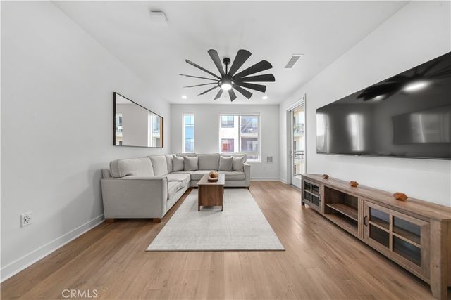 2412 Nolita, Irvine, CA 92612