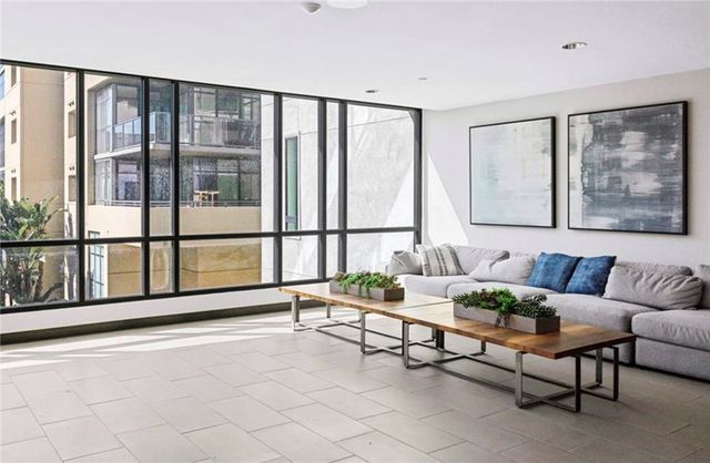 2412 Nolita, Irvine, CA 92612