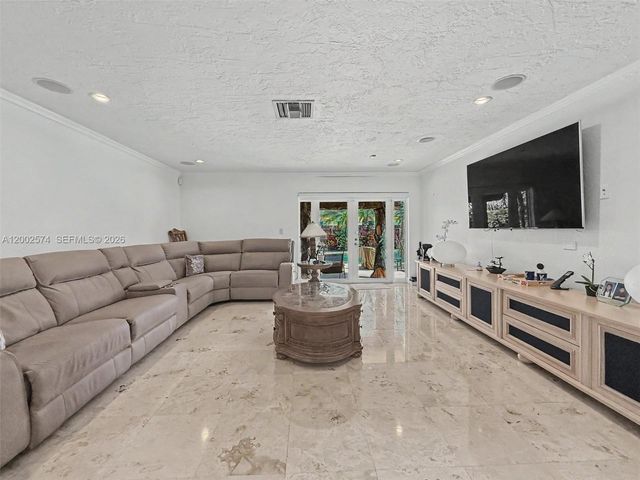 9837 SW 194th Street, Cutler Bay, FL 33157