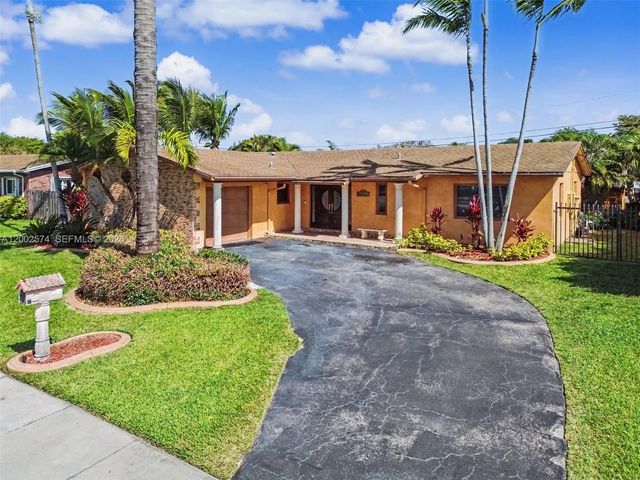 9837 SW 194th Street, Cutler Bay, FL 33157