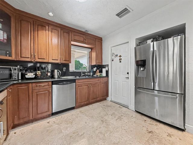 9837 SW 194th Street, Cutler Bay, FL 33157