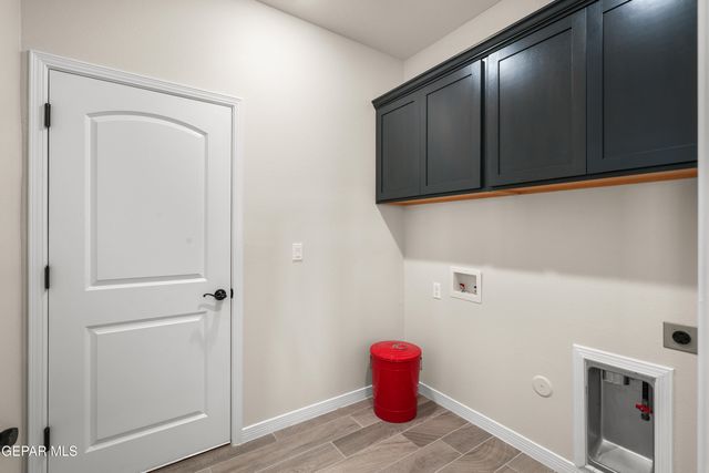 704 Cedarwood Avenue, Horizon City, TX 79928