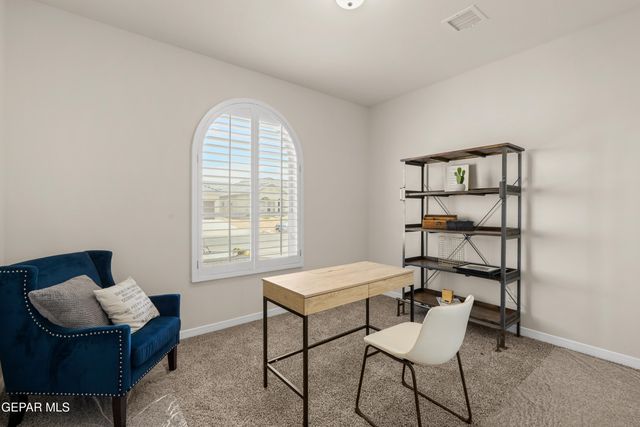 704 Cedarwood Avenue, Horizon City, TX 79928