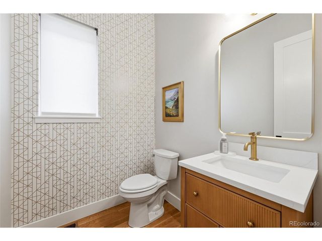 1501 S Clayton St, Denver, CO 80210