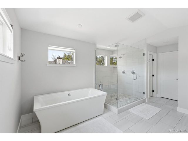 1501 S Clayton St, Denver, CO 80210