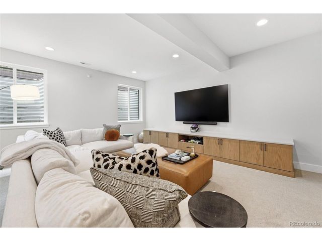 1501 S Clayton St, Denver, CO 80210