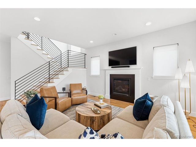 1501 S Clayton St, Denver, CO 80210