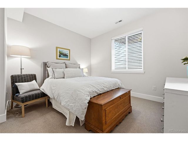 1501 S Clayton St, Denver, CO 80210