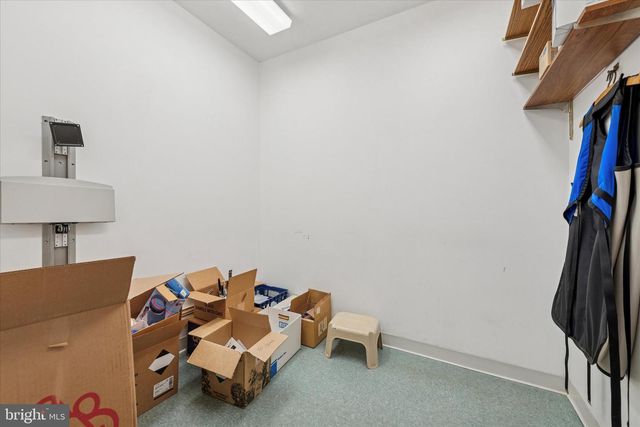 1058 LANCASTER, Berwyn, PA 19312