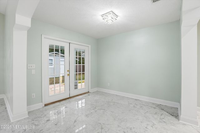 2810 SWEETHOLLY Drive, Jacksonville, FL 32223