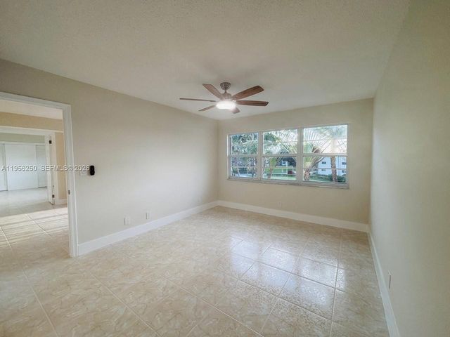 411 S Hollybrook Dr 305, Pembroke Pines, FL 33025