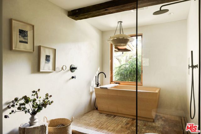 1830 Old Orchard Road, Los Angeles, CA 90049